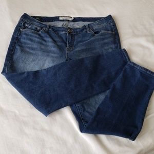 Medium wash, skinny torrid jeans.